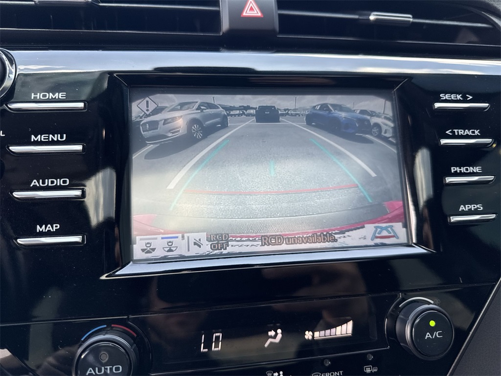Vehicle image 21 of 26