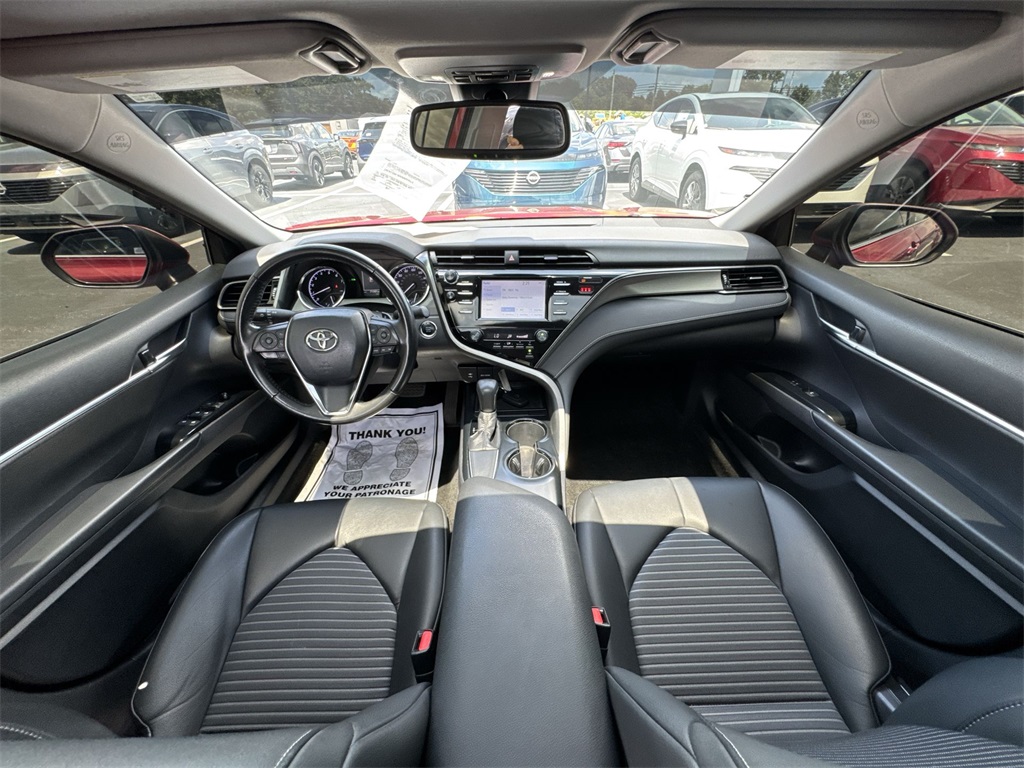 Vehicle image 17 of 26