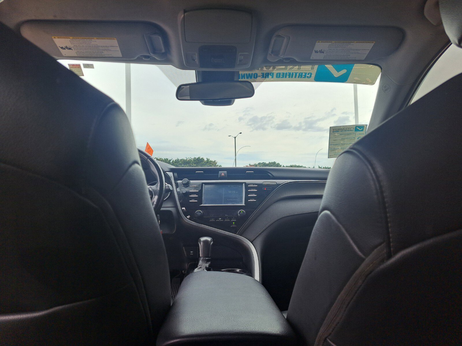Vehicle image 20 of 30