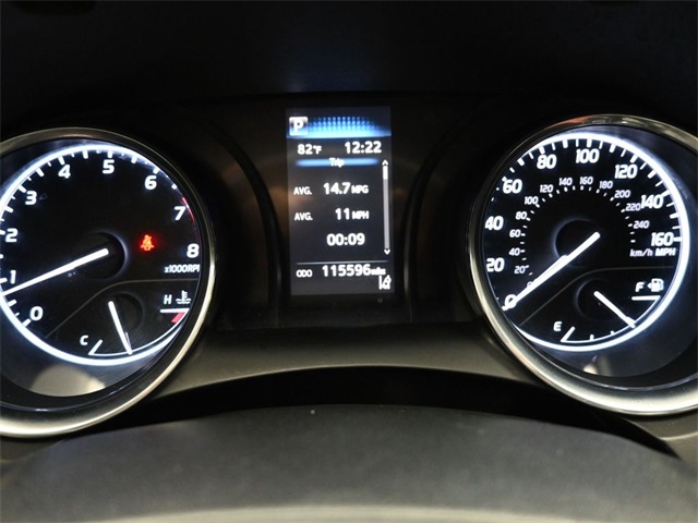Vehicle image 40 of 50