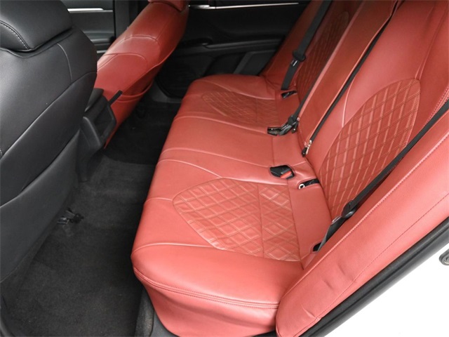 Vehicle image 48 of 50