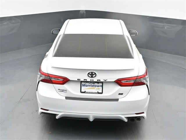 Vehicle image 27 of 50