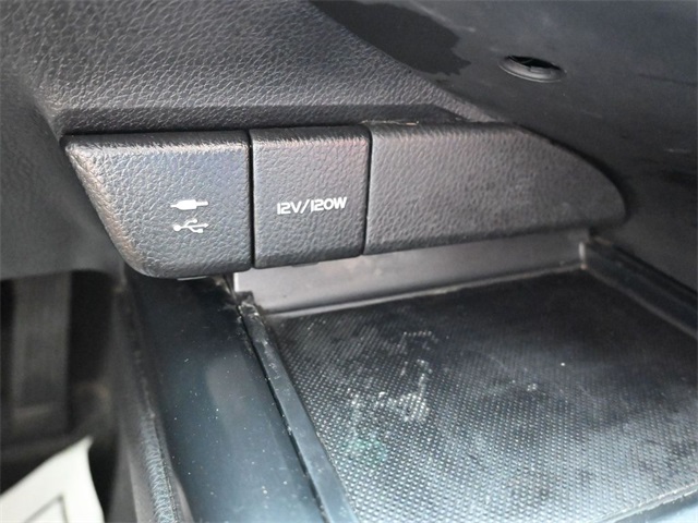 Vehicle image 41 of 50