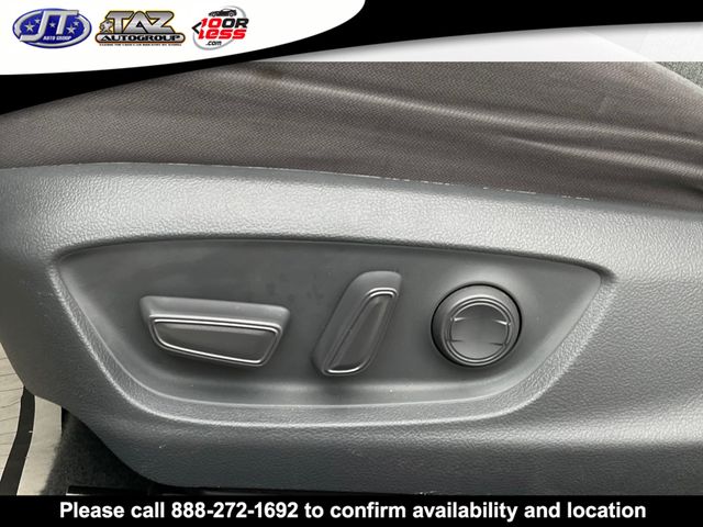 Vehicle image 11 of 22
