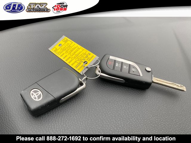 Vehicle image 21 of 22