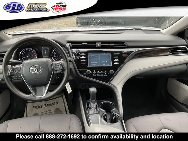 Vehicle image 17 of 22