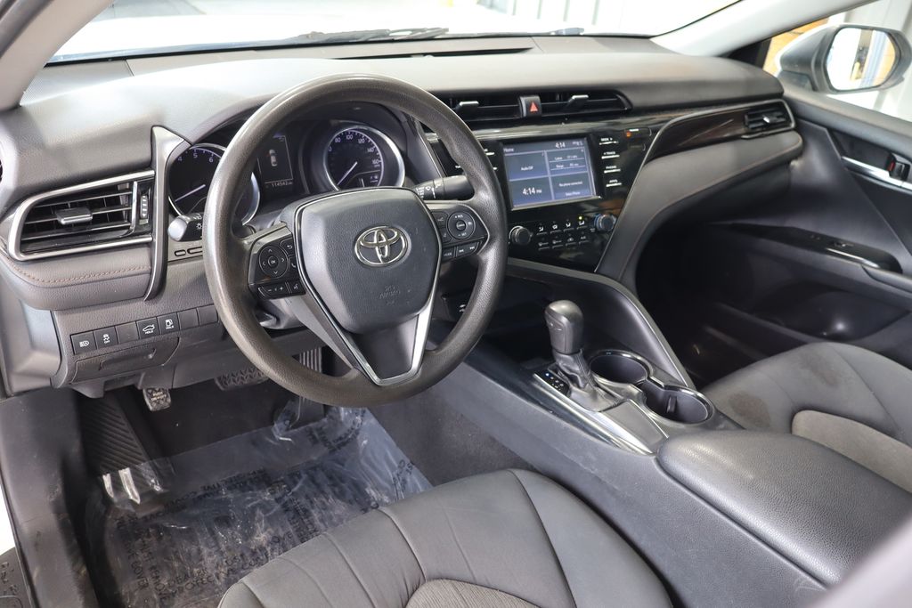 Vehicle image 17 of 36
