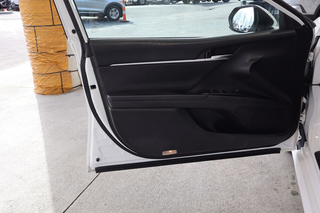 Vehicle image 12 of 36