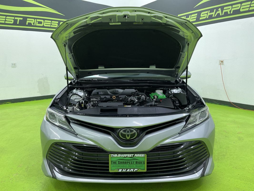 Vehicle image 4 of 28