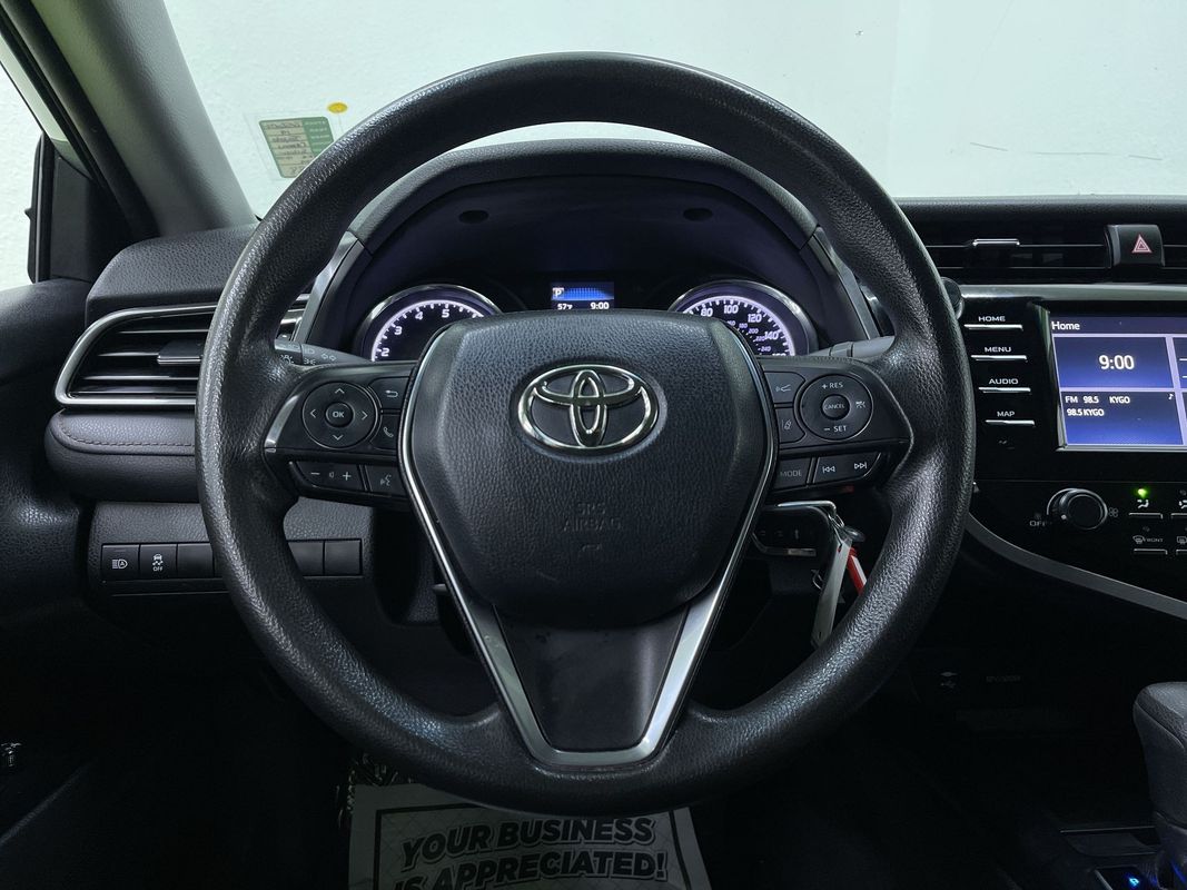Vehicle image 19 of 28