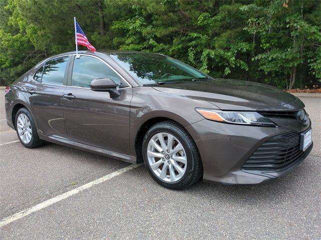 Vehicle image 2 of 25