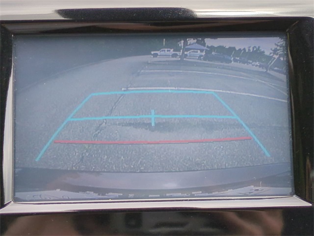 Vehicle image 19 of 25