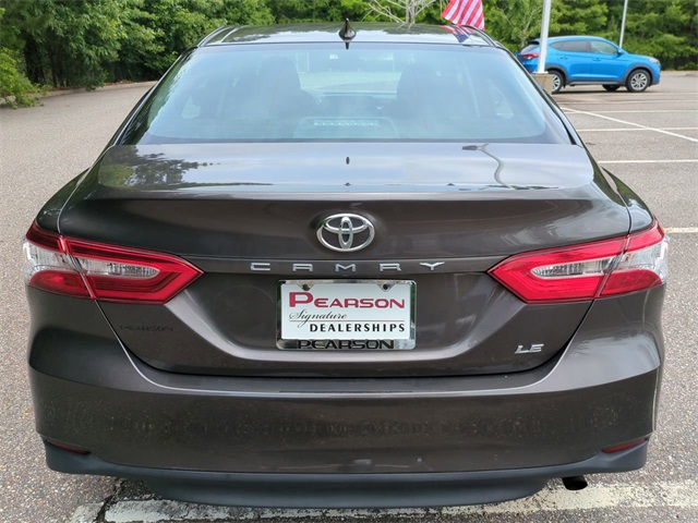 Vehicle image 6 of 25
