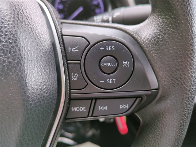 Vehicle image 23 of 25
