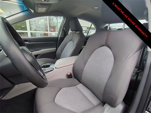 Vehicle image 14 of 34