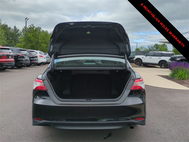 Vehicle image 10 of 34