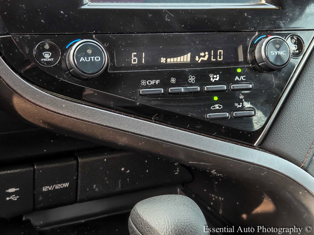 Vehicle image 20 of 34