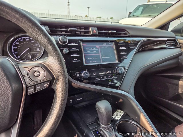 Vehicle image 21 of 34