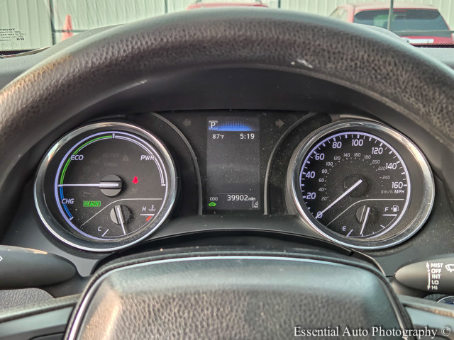 Vehicle image 16 of 34