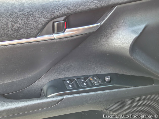 Vehicle image 12 of 34