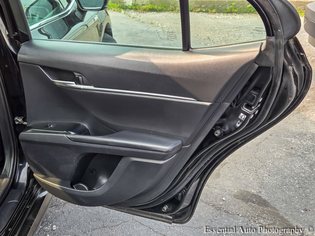Vehicle image 28 of 34