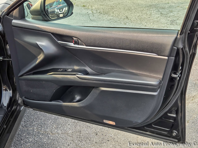 Vehicle image 29 of 34