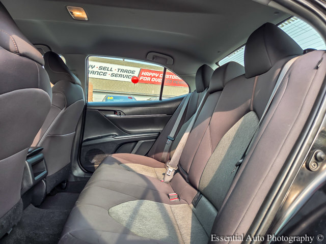 Vehicle image 9 of 34