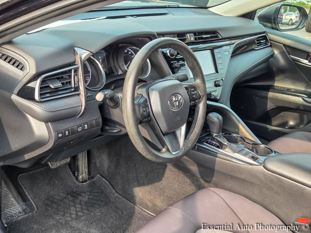 Vehicle image 8 of 34