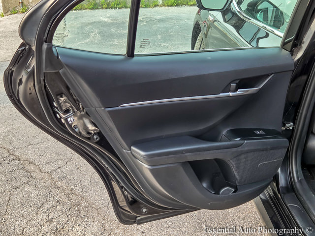 Vehicle image 24 of 34