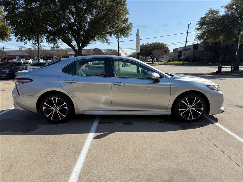 Vehicle image 6 of 50