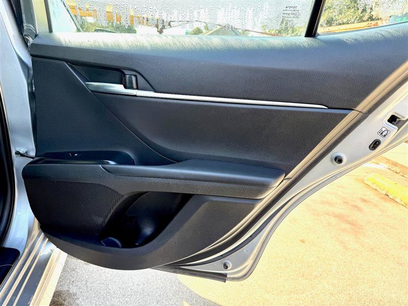 Vehicle image 45 of 50
