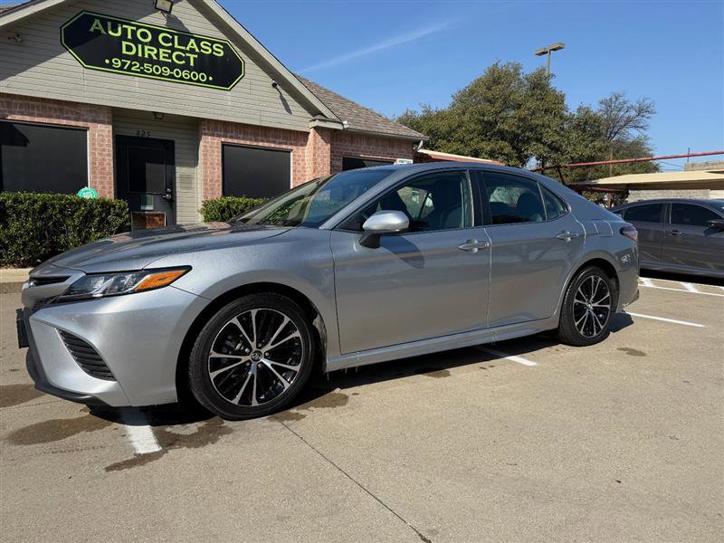 Vehicle image 8 of 50