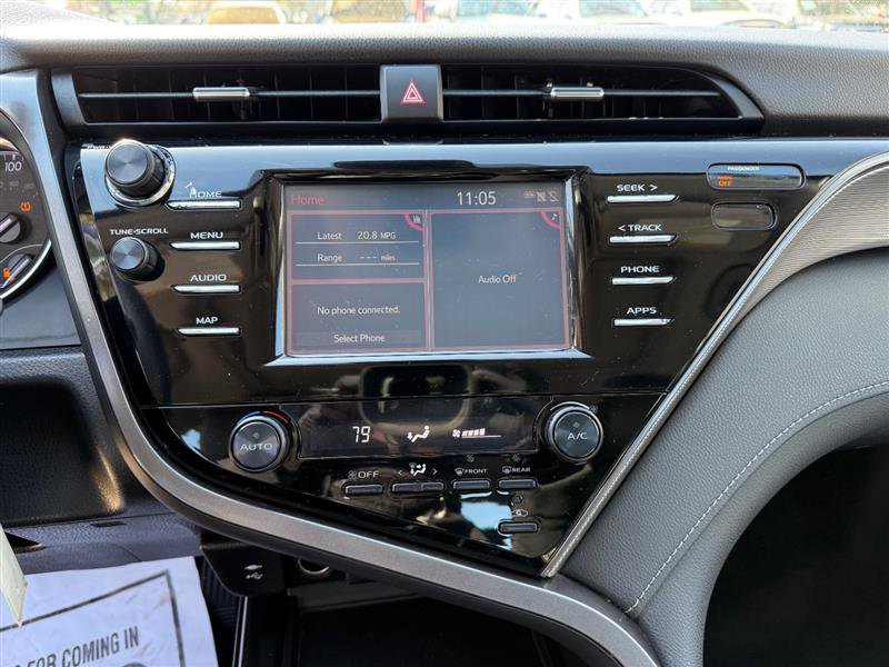 Vehicle image 18 of 50