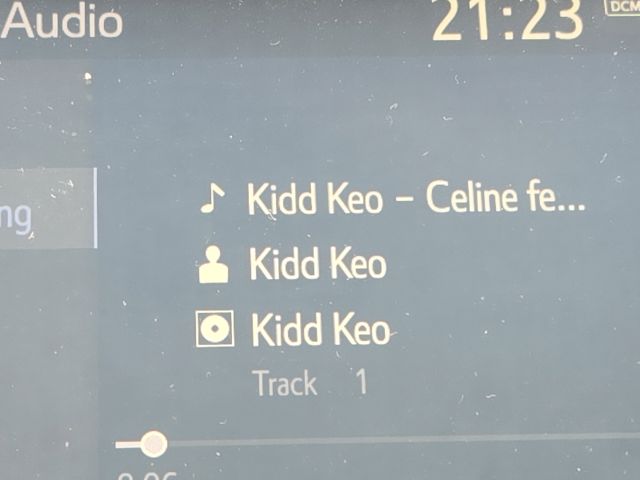 2019 Toyota Camry SE Image 12 of 14