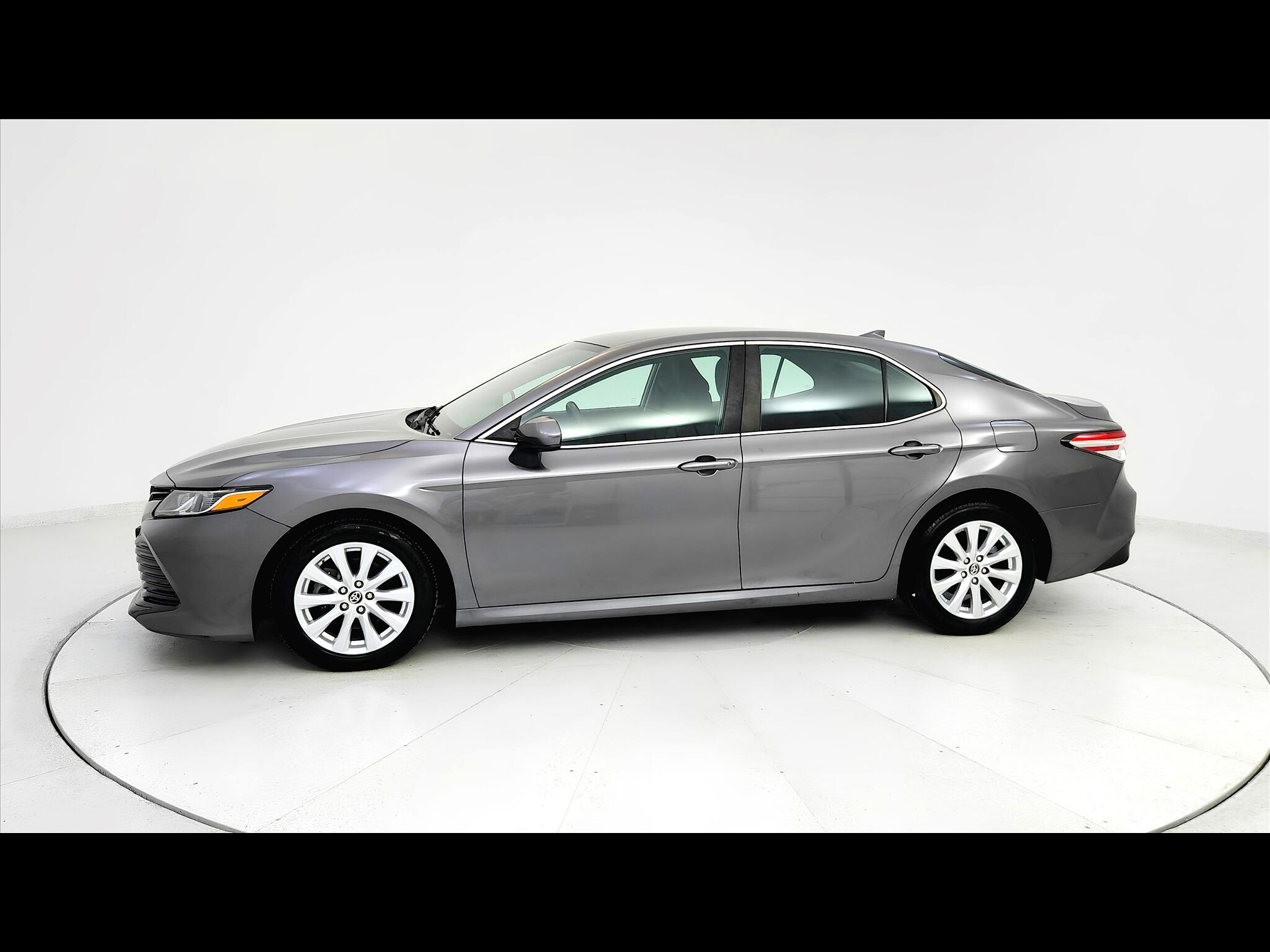 Vehicle image 3 of 59