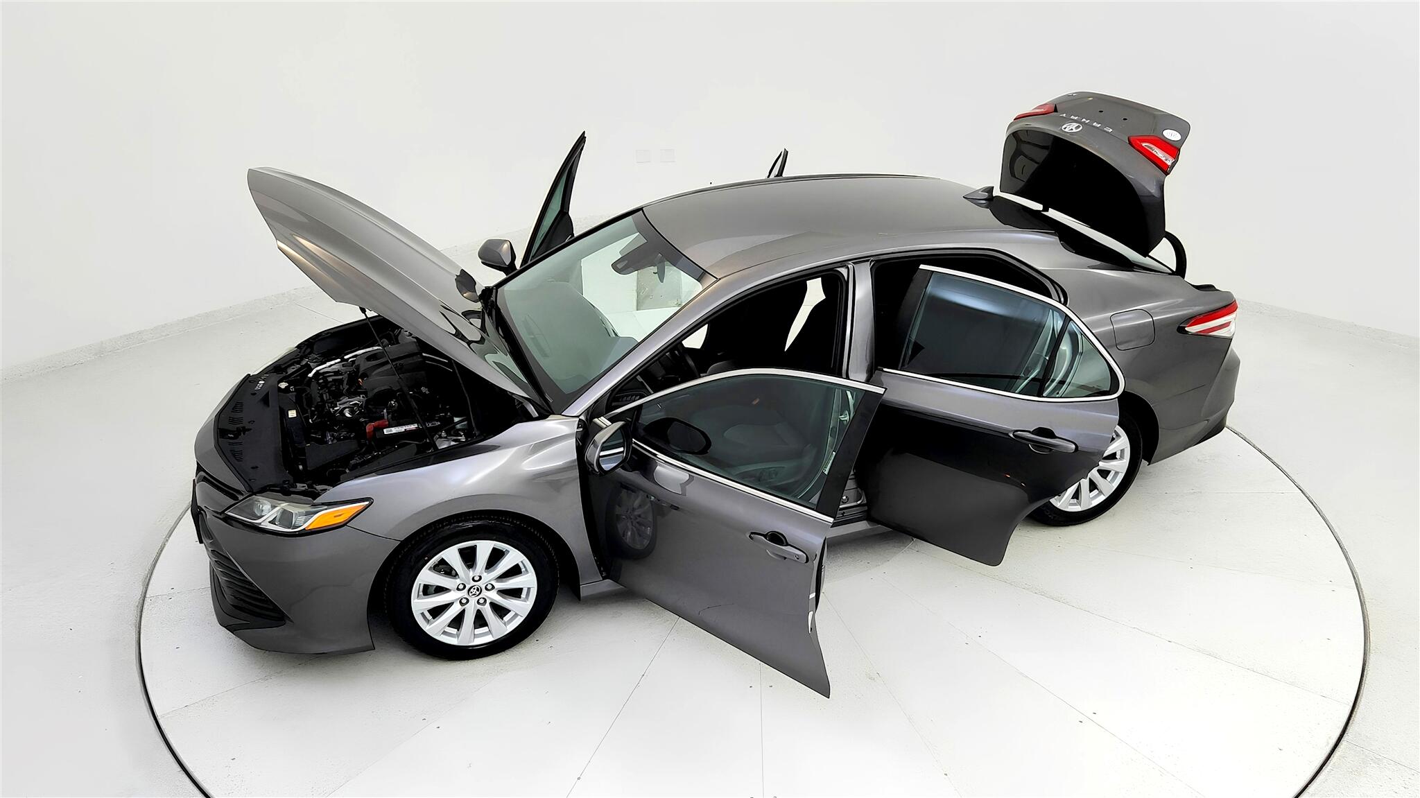 Vehicle image 18 of 59