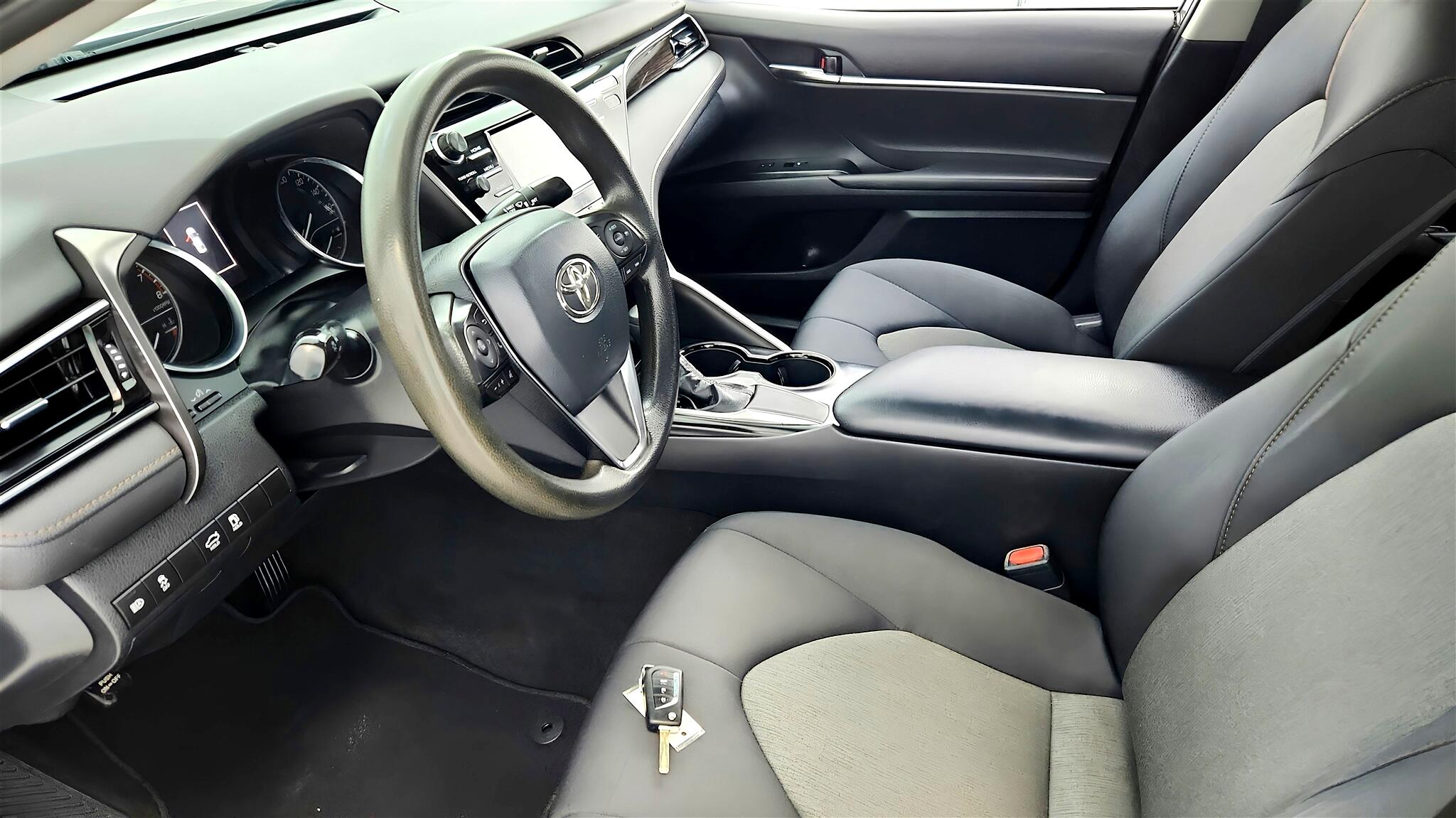 Vehicle image 27 of 59