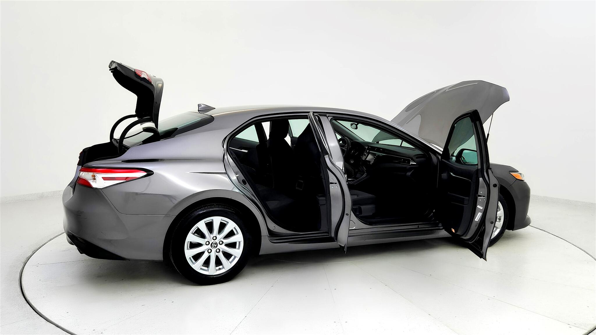 Vehicle image 16 of 59