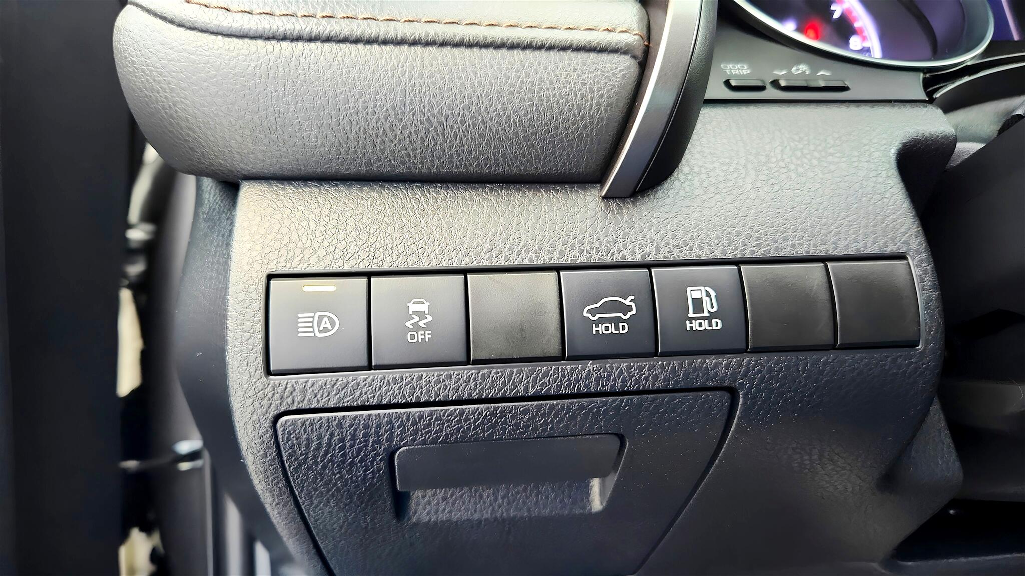 Vehicle image 39 of 59