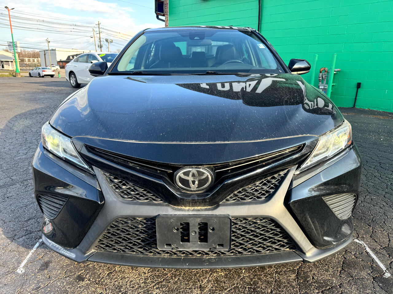 Vehicle image 17 of 37
