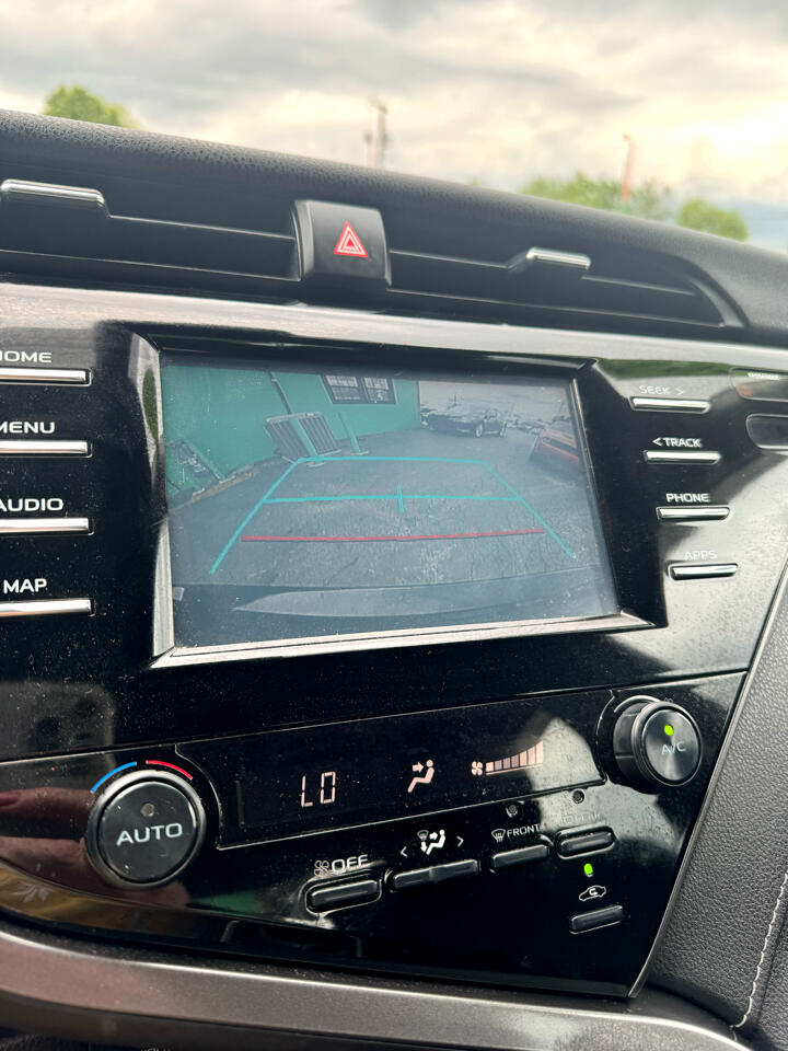 Vehicle image 27 of 37