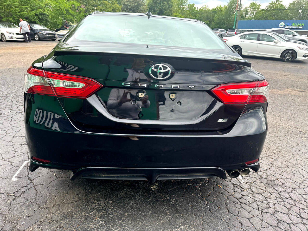 Vehicle image 5 of 37