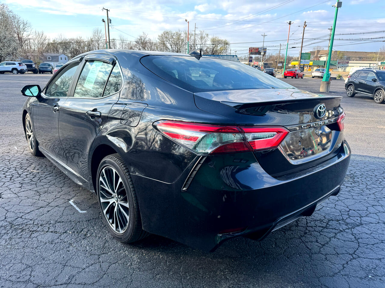 Vehicle image 13 of 37