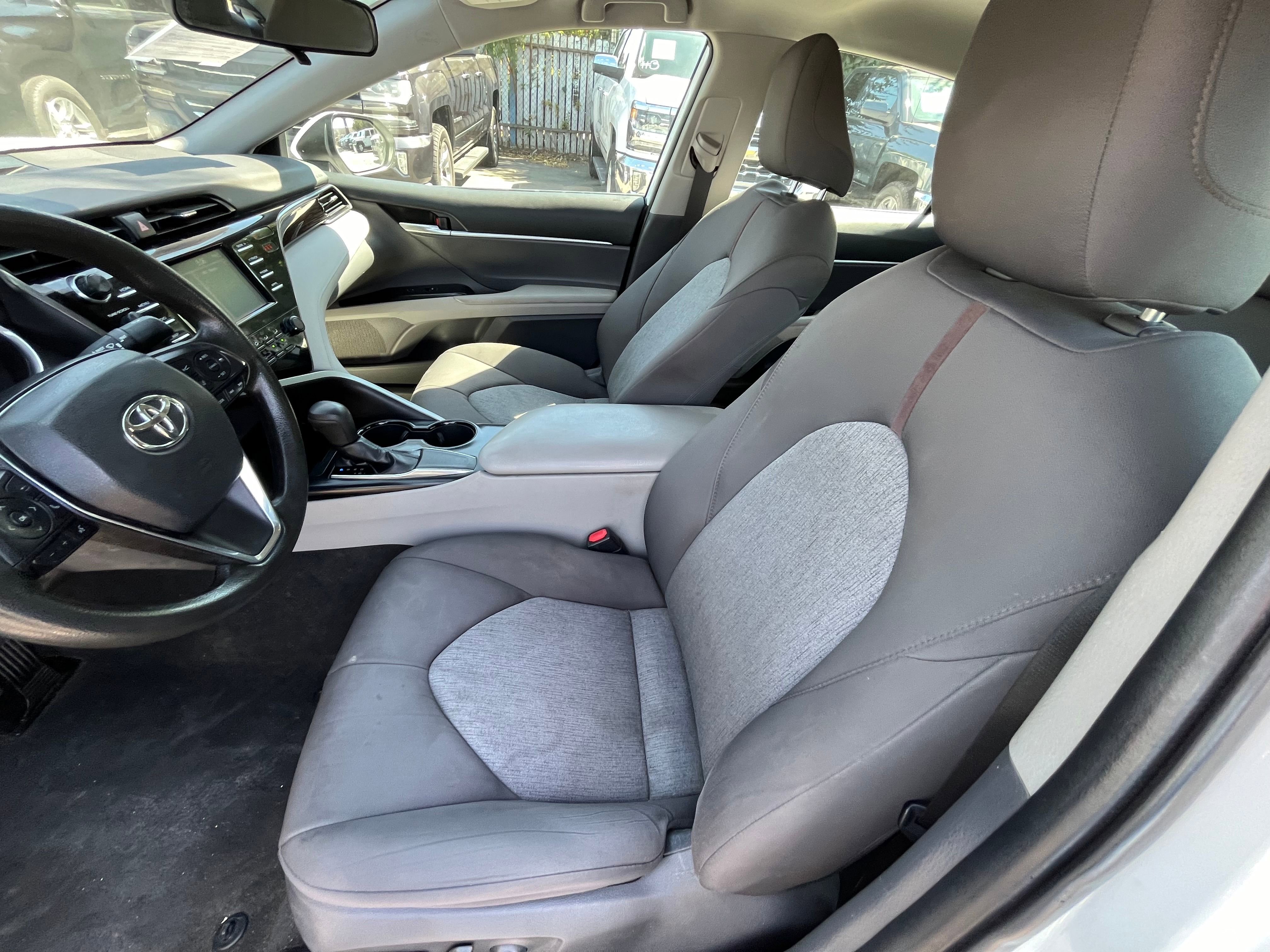 Vehicle image 31 of 57