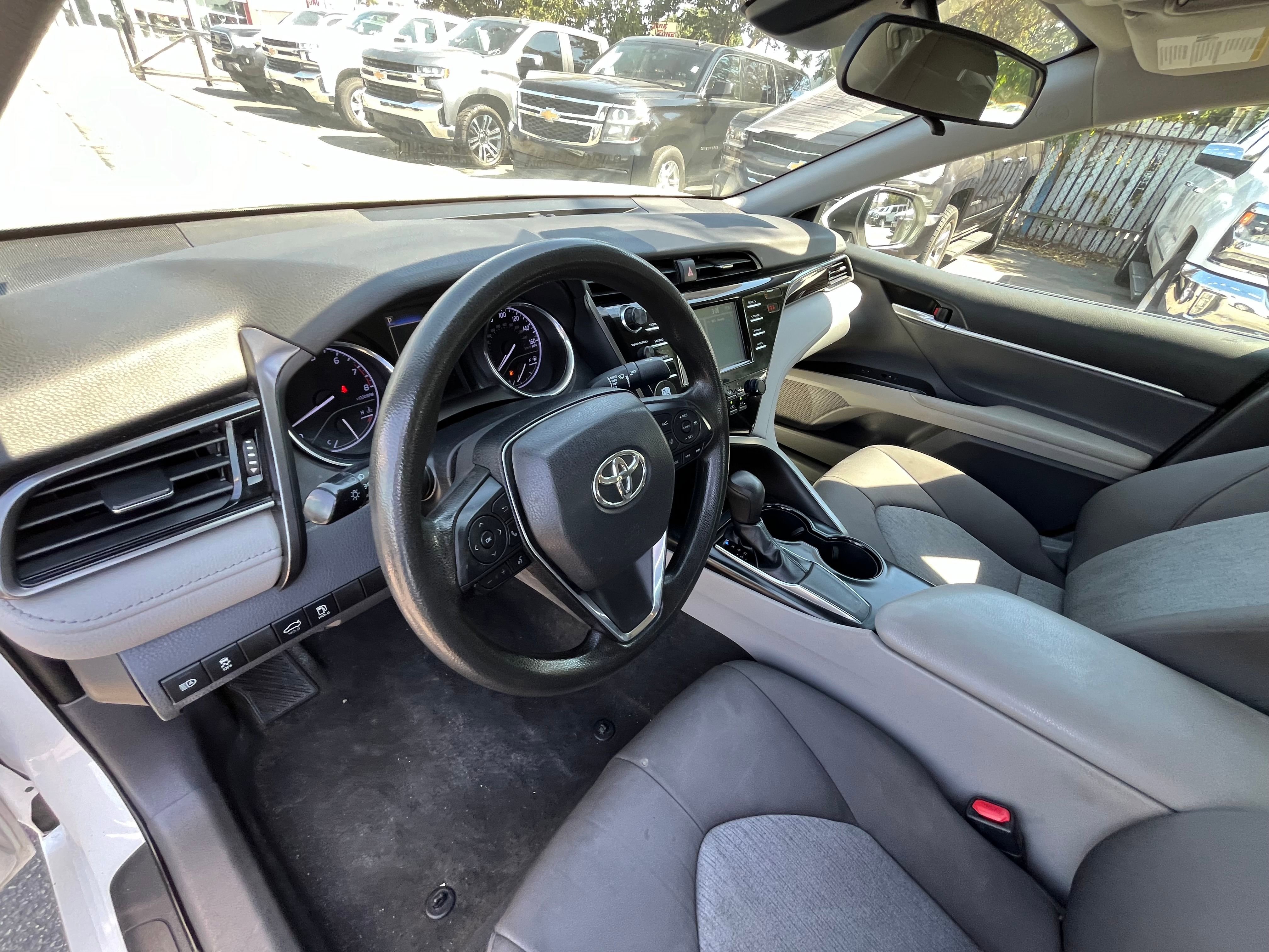 Vehicle image 36 of 57