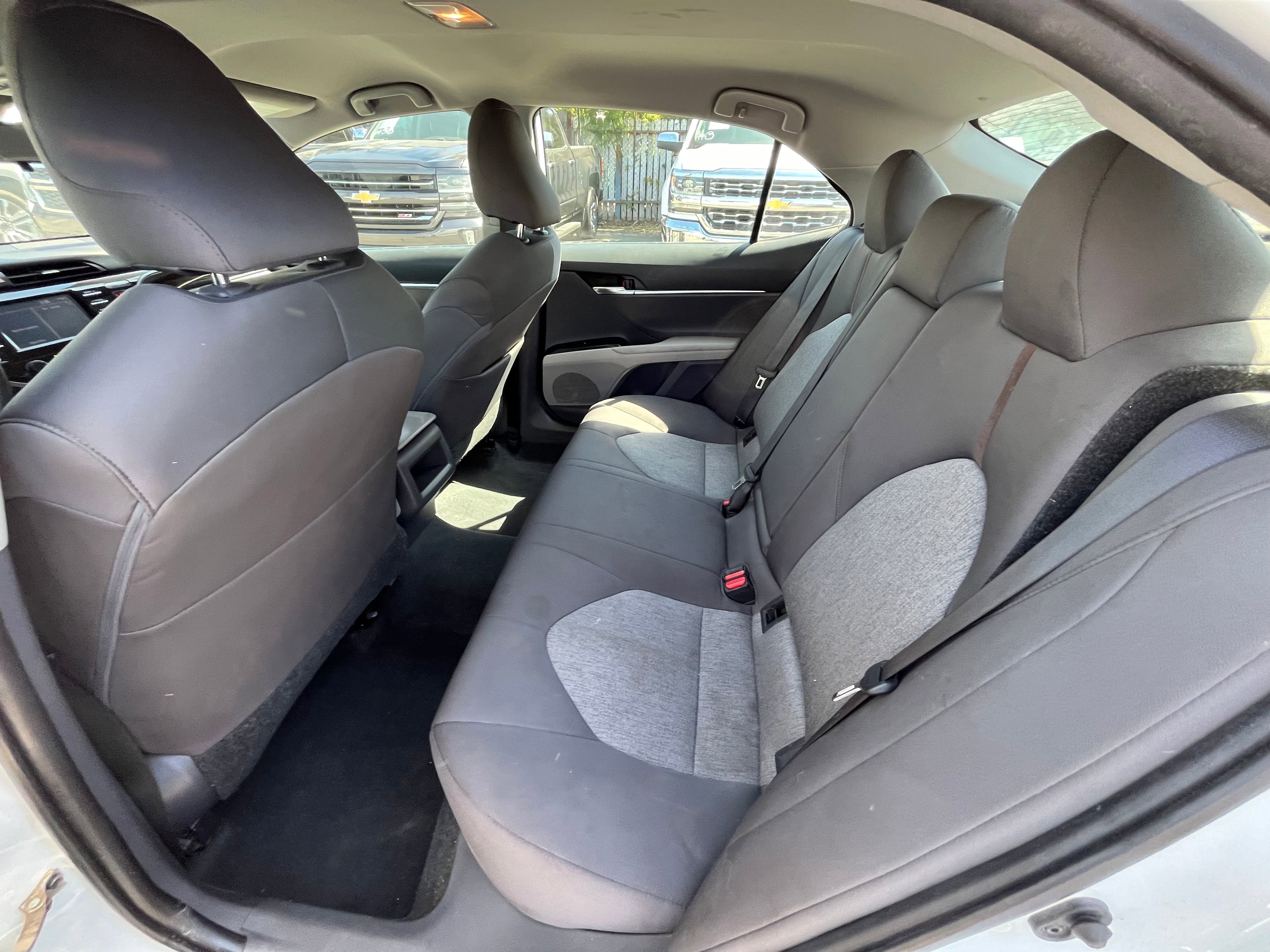 Vehicle image 27 of 57