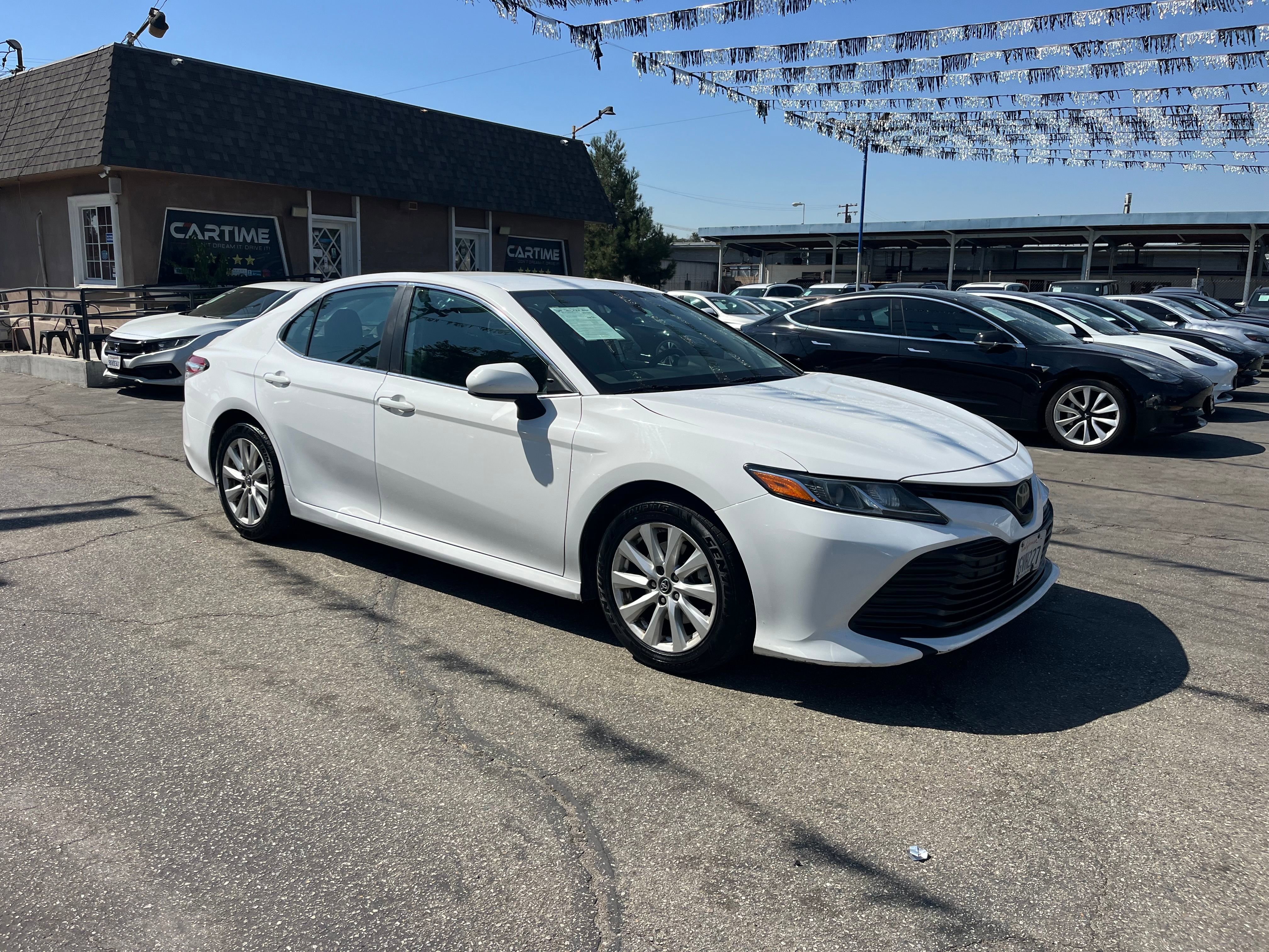 Vehicle image 10 of 57