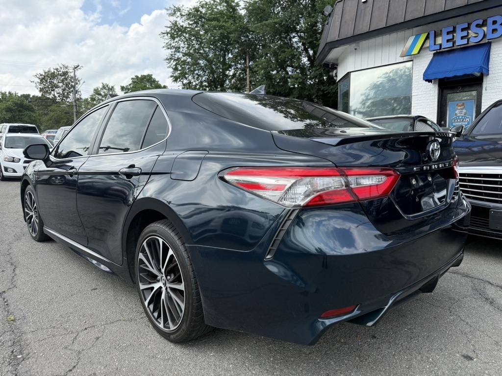 Vehicle image 5 of 31