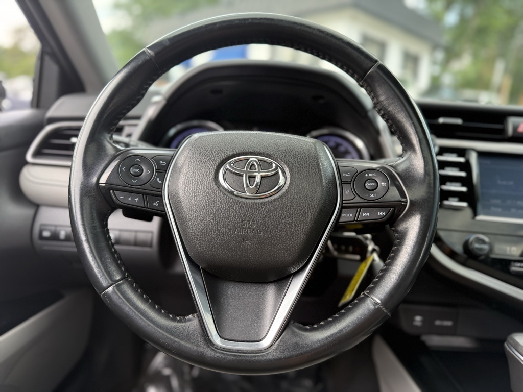 Vehicle image 28 of 31