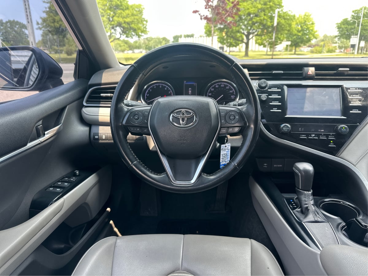 Vehicle image 14 of 35